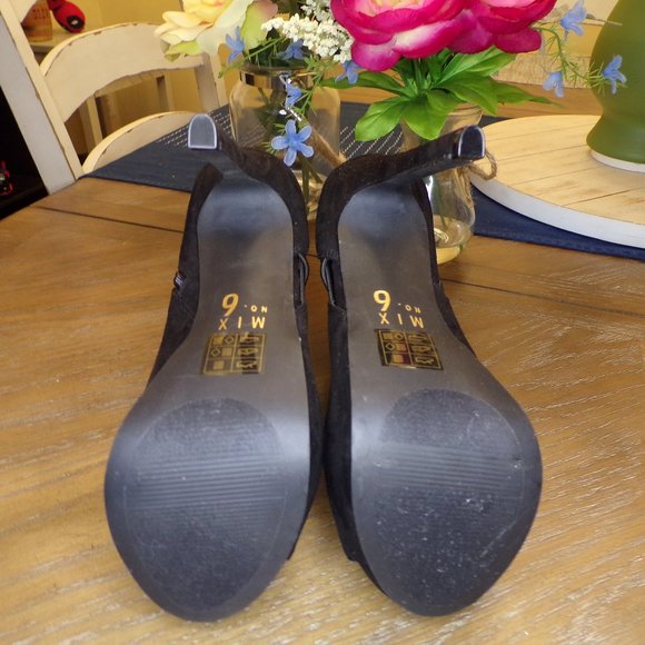 Mix No. 6 Women's Size 7.5 Suede Black Ankle Boots - Picture 4 of 7